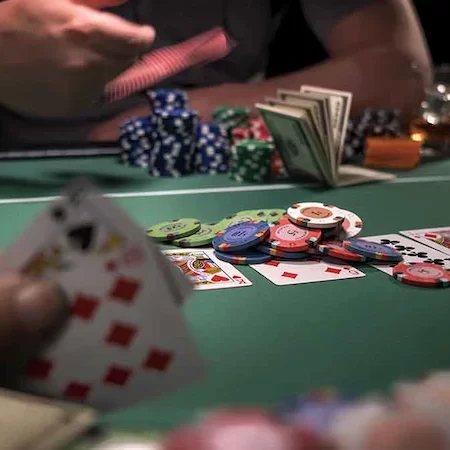 Cách Đếm Bài Trong Poker